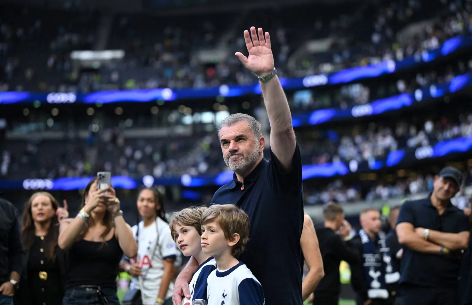 بوستيكوغلو هل يلوح بالمغادرة؟ (أ.ف.ب)