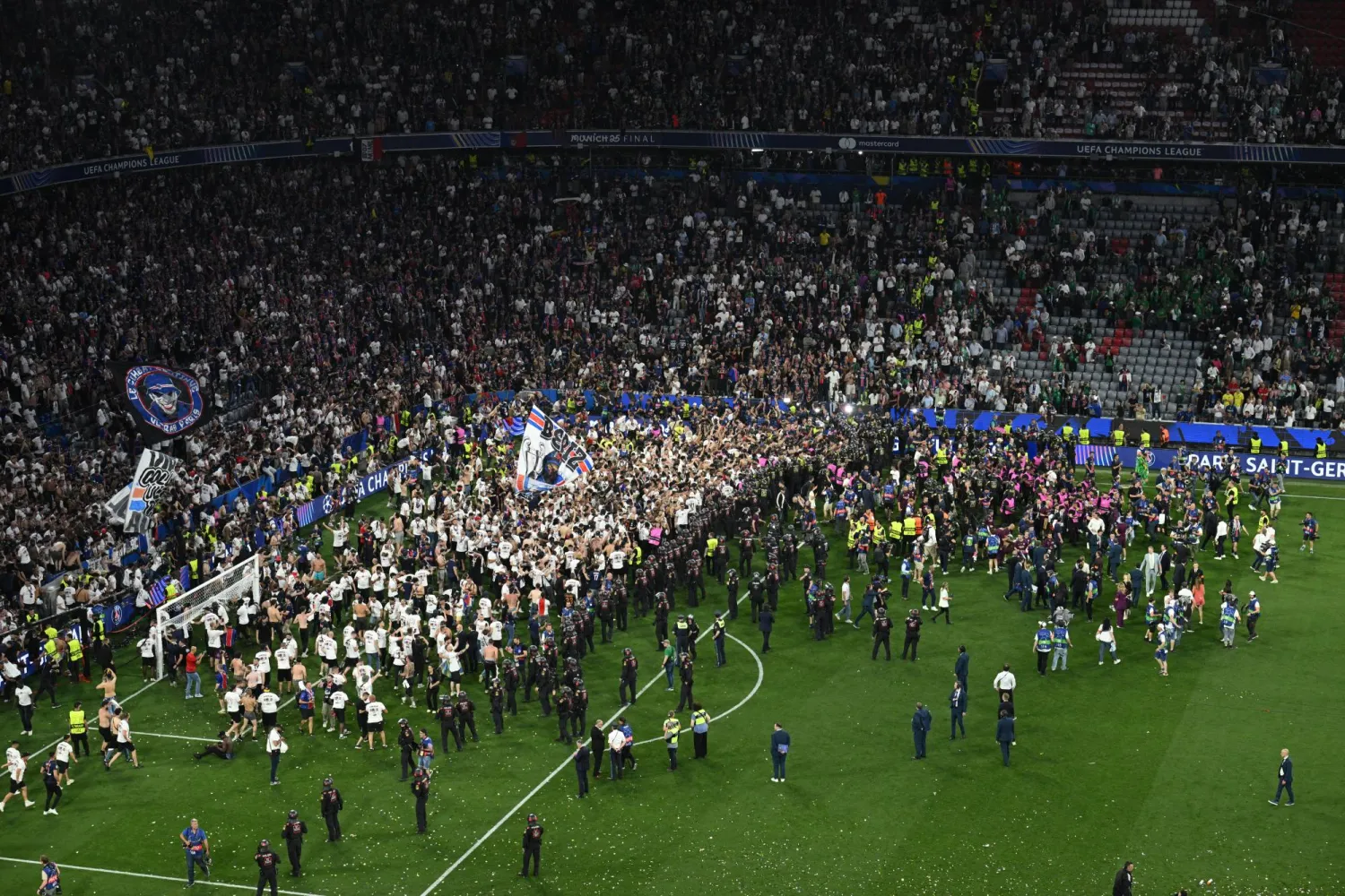 ميونيخ باتت مسرحا للأبطال الجدد لدوري الأبطال (رويترز)