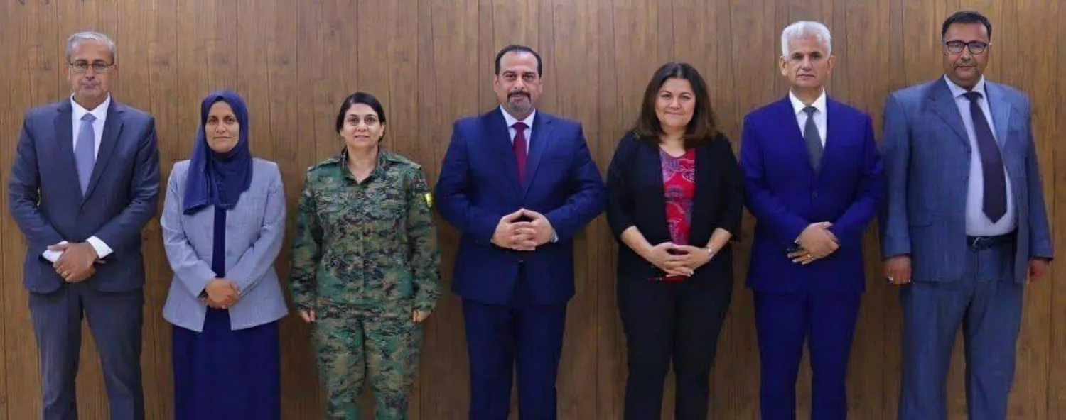 أعضاء وفد الإدارة الذاتية المفاوض مع الحكومة السورية (الشرق الأوسط)
