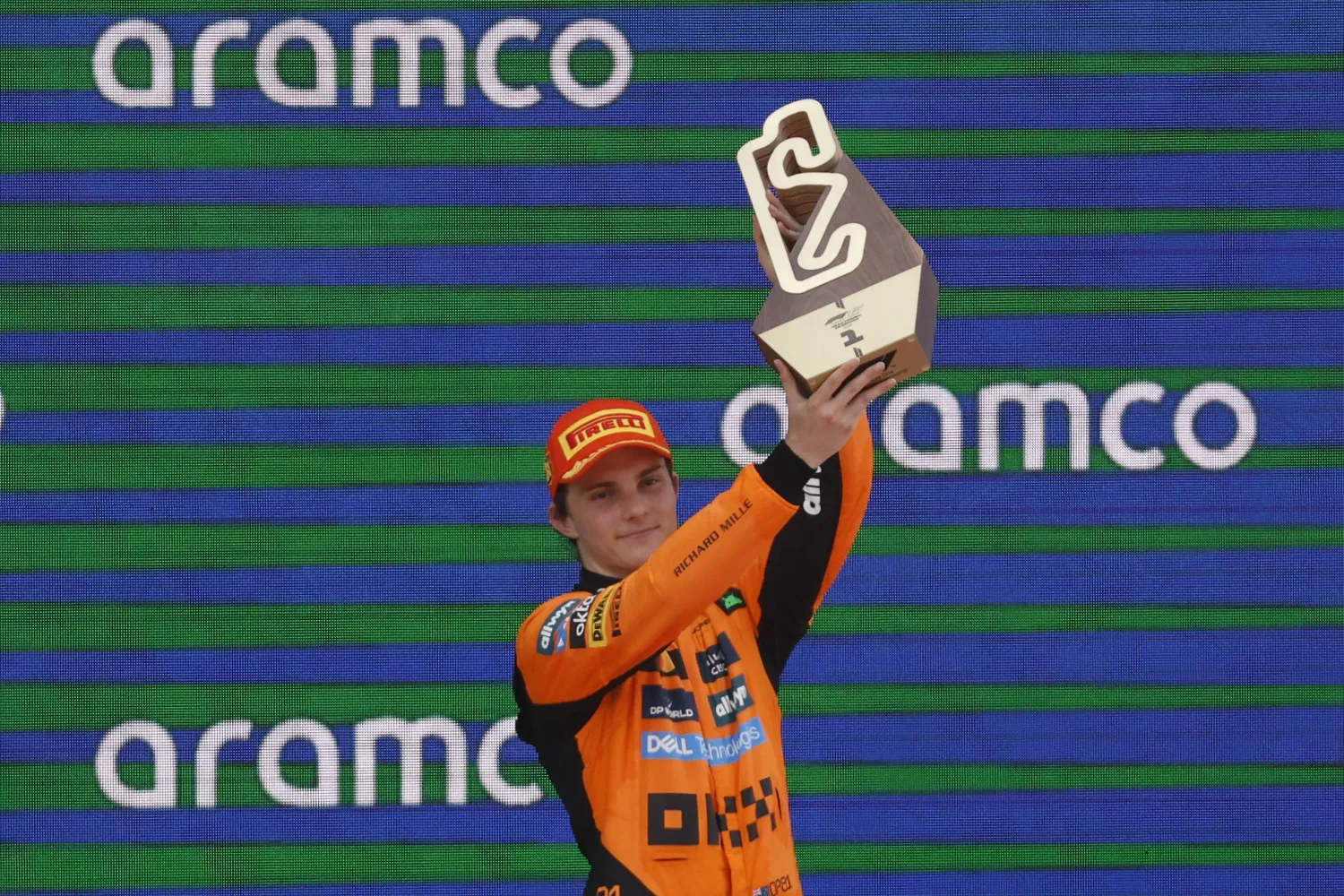 بياستري لحظة تتويجه باللقب (أ.ب)