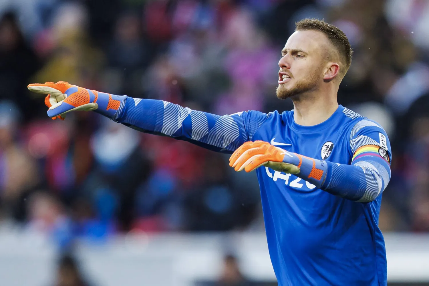 حارس المرمى الهولندي الدولي مارك فليكن (د.ب.أ)