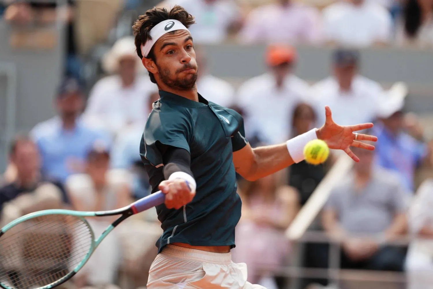 الإيطالي لورنزو موزيتي إلى نصف نهائي «رولان غاروس» (أ.ف.ب)