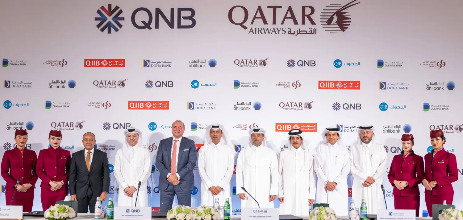 وقّعت «الخطوط القطرية» اتفاقية للحصول على تسهيلات ائتمانية بقيمة تفوق 1.2 مليار دولار بعد أيام من توقيع عقد شراء 210 طائرات بوينغ بـ96 مليار دولار (الخطوط القطرية)
