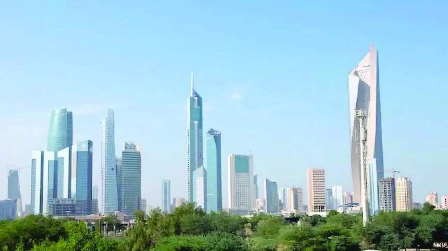 جانب من مدينة الكويت (رويترز)