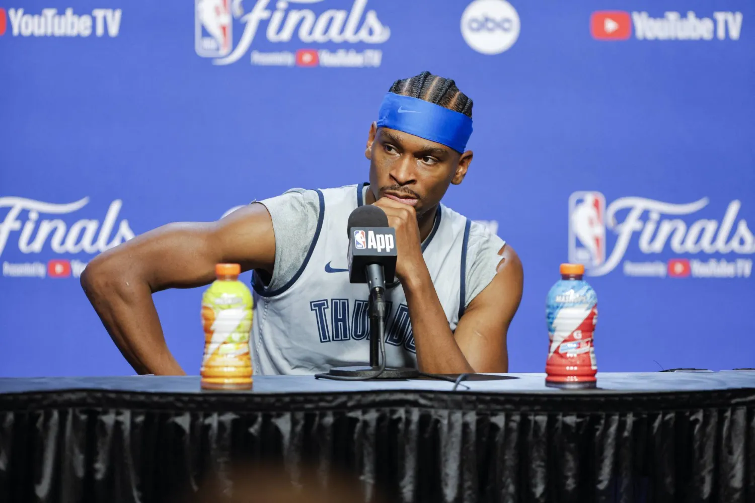 شاي غلجيوس-ألكسندر (رويترز)