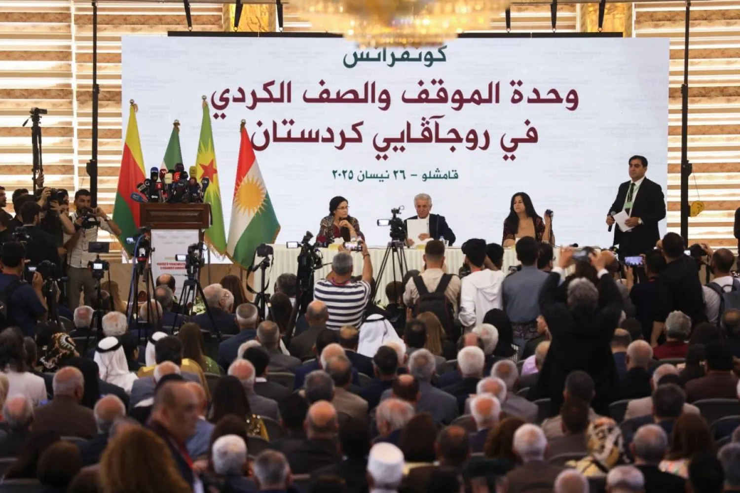 وفد كردي إلى دمشق لبناء تفاهمات مع السلطات الجديدة بشأن مستقبل سوريا