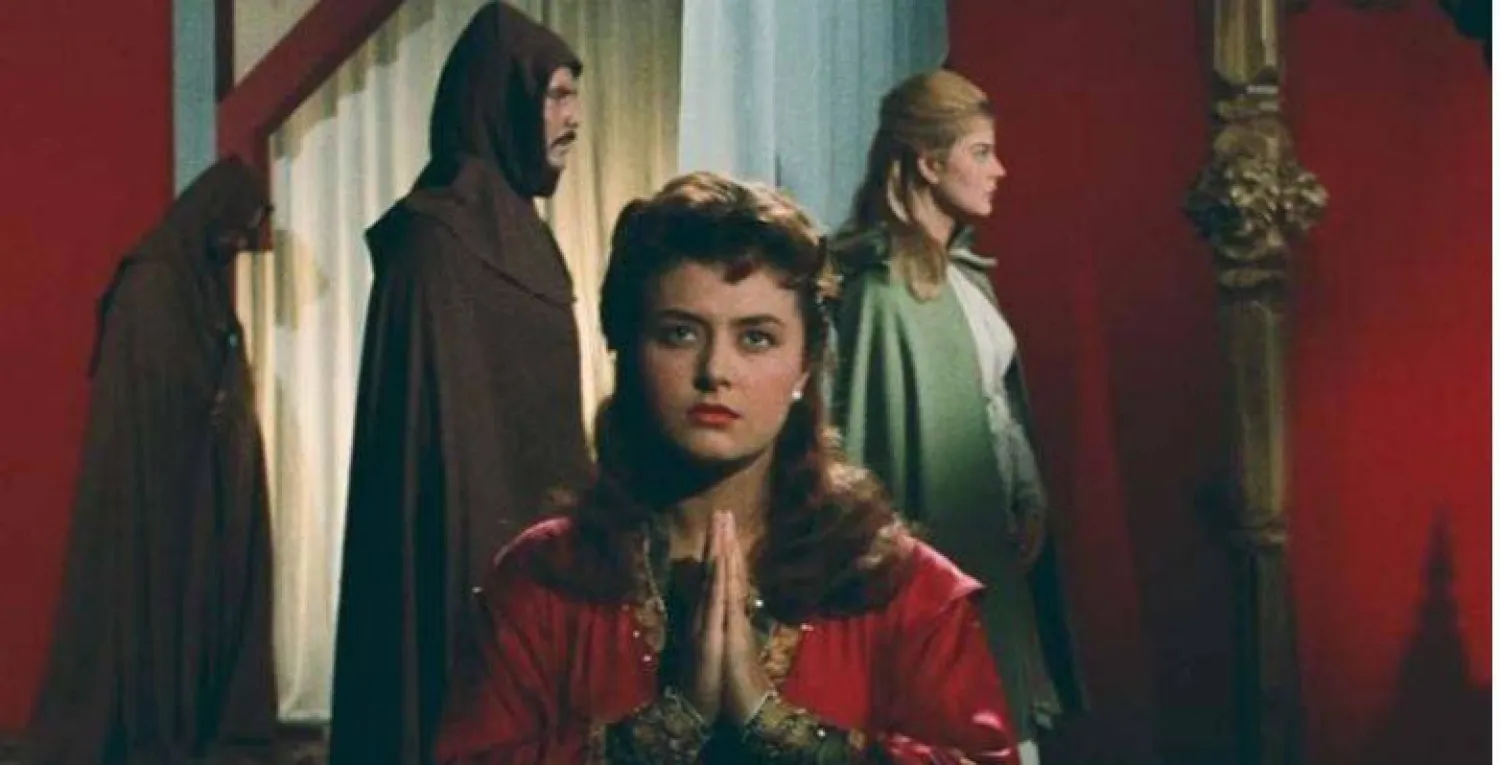 ليلى طاهر في مشهد من فيلم «الناصر صلاح الدين» (يوتيوب)