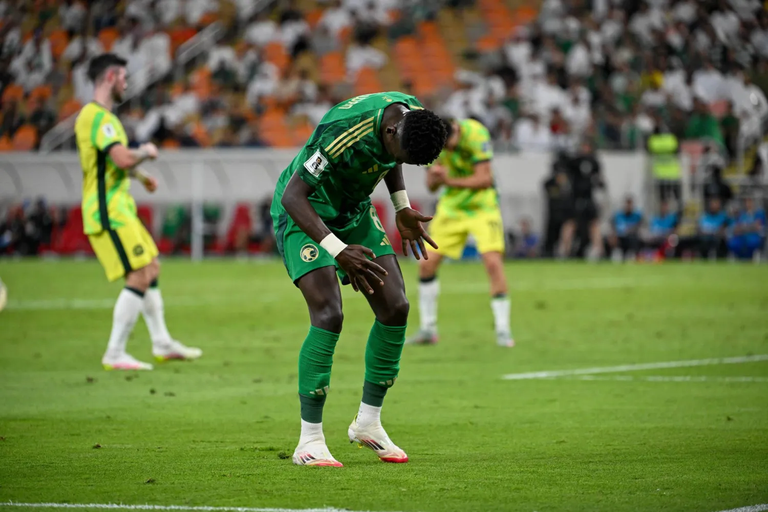 مروان الصحافي متحسراً على فرصة محققة أمام المرمى الأسترالي (تصوير: علي خمج)