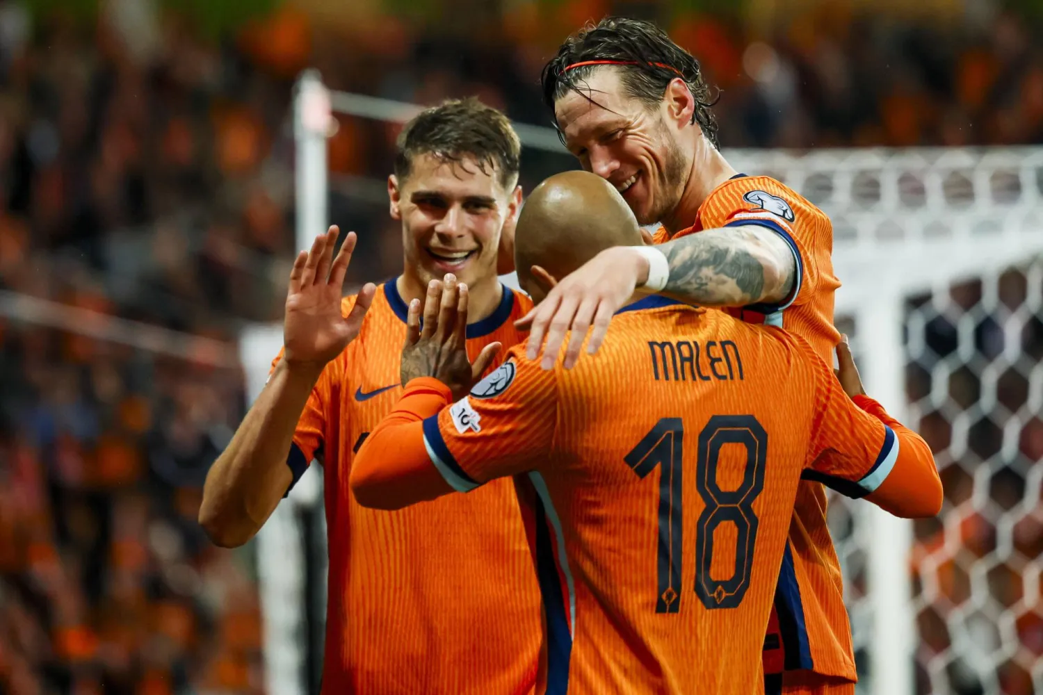 احتفال لاعبي هولندا بالفوز الكاسح على مالطا (إ.ب.أ)