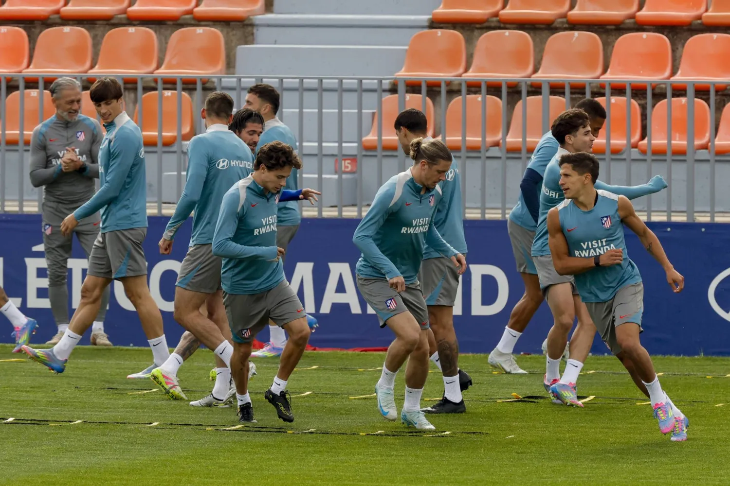 يخوض أتلتيكو مدريد اختباراً صعباً أمام الفائز بلقب دوري أبطال أوروبا