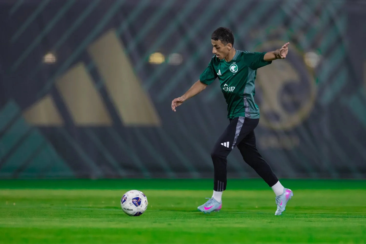 همام الهمامي أحد الأسماء الشابة التي قد تتواجد في تشكيلة الأخضر (المنتخب السعودي)
