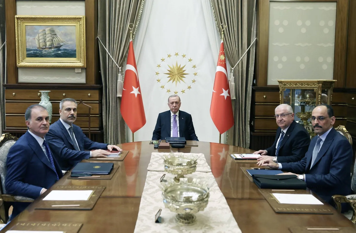الرئيس التركي رجب طيب إردوغان ترأّس اجتماعاً أمنياً لبحث تداعيات الهجوم الإسرائيلي على إيران (الرئاسة التركية)