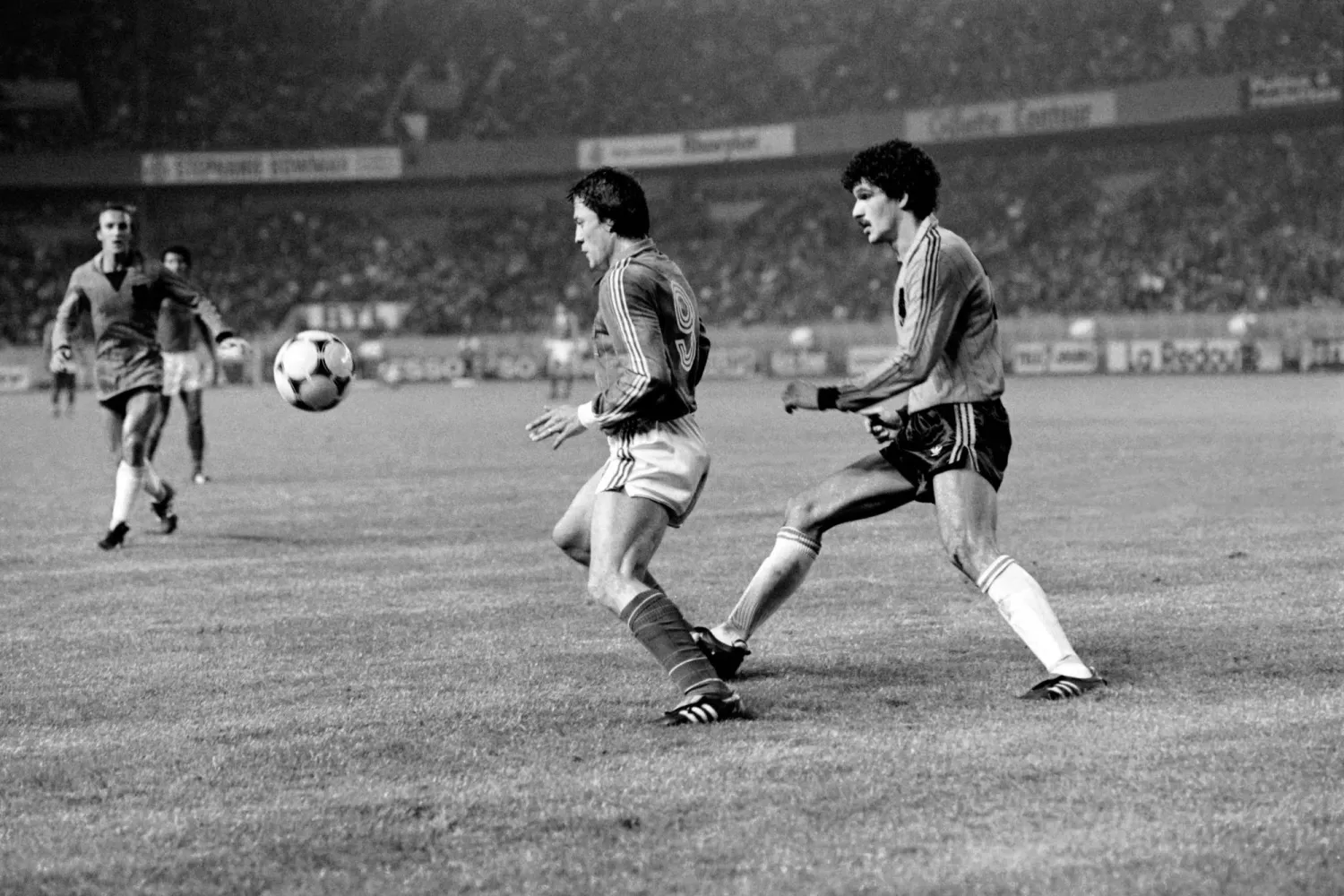 برنار لاكومب خلال كأس العالم 1982 (رويترز)