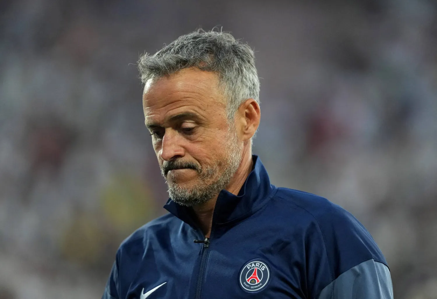 الإسباني لويس إنريكي مدرب باريس سان جيرمان الفرنسي (رويترز)