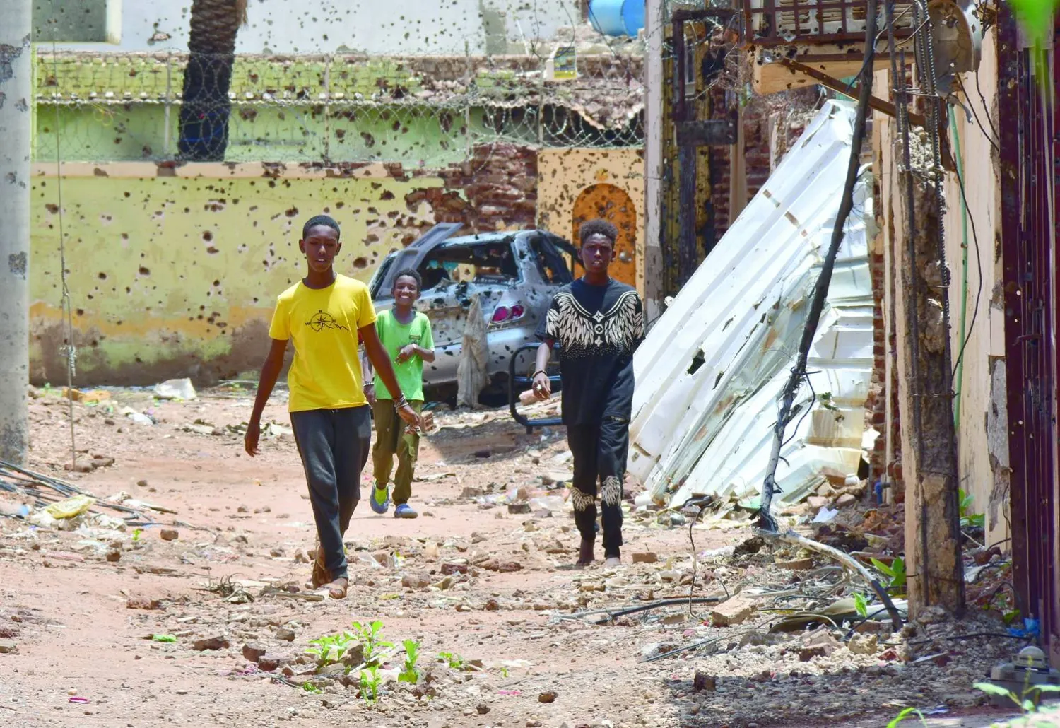 تسببت الحرب السودانية في مقتل عشرات الآلاف ونزوح نحو 13 مليون شخص (د.ب.أ)