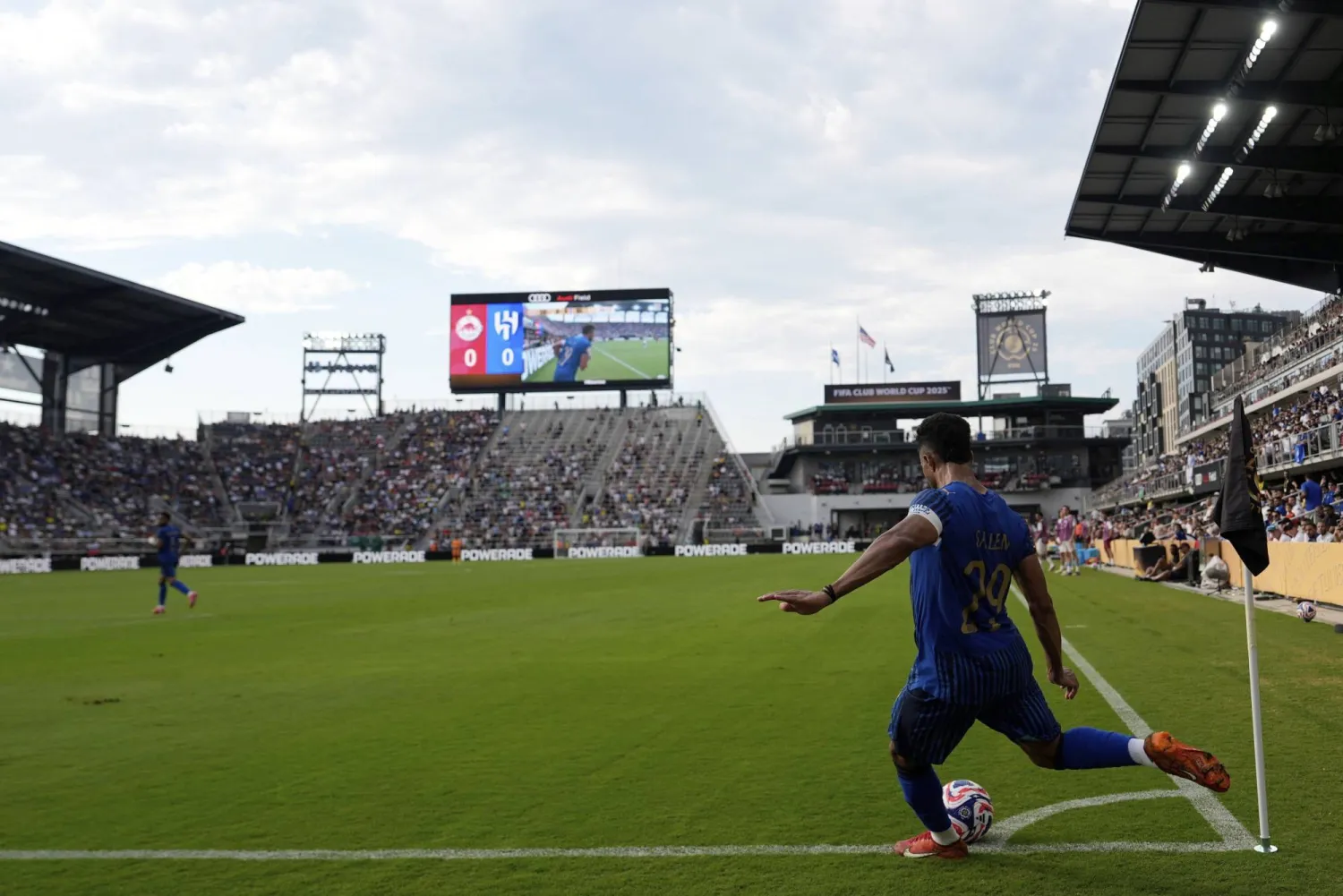 الحربي قال إنه فريقه قدم كل شيء لكنه افتقد التسجيل (أ.ب) 