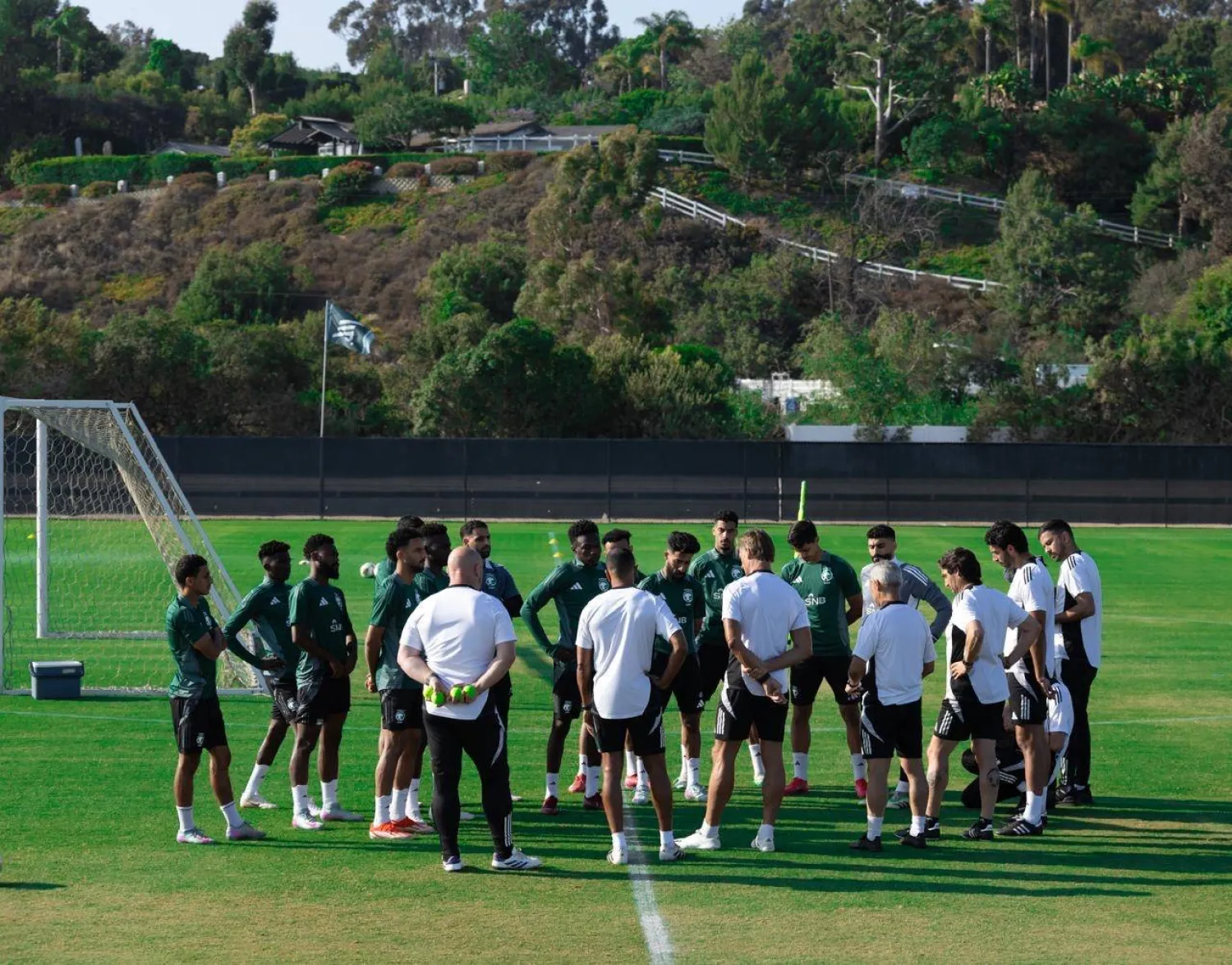 أصبح مهند آل سعد ضمن خيارات «الأخضر» للمواجهة (المنتخب السعودي)