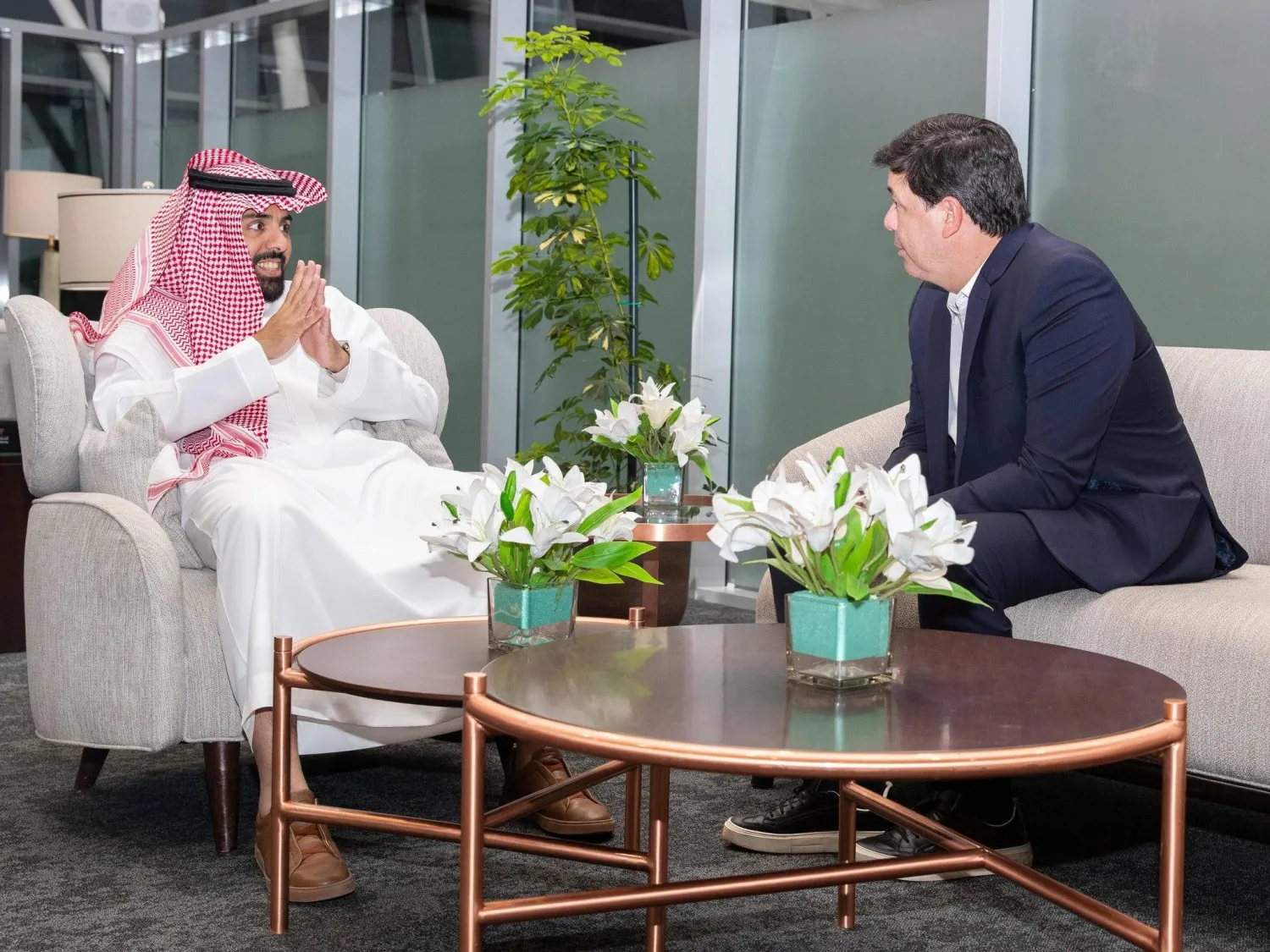 إقالة الرئيس التنفيذي لنادي نيوم الرياضي أليكس ليتاو من منصبه (نادي نيوم)