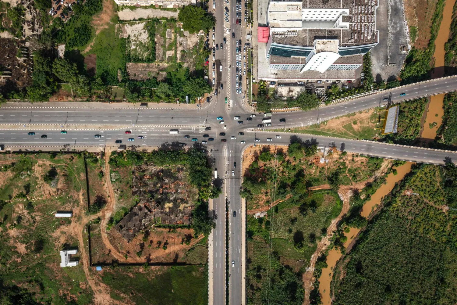 صورة عامة لمدينة أباجو في نيجيريا (أ.ف.ب)