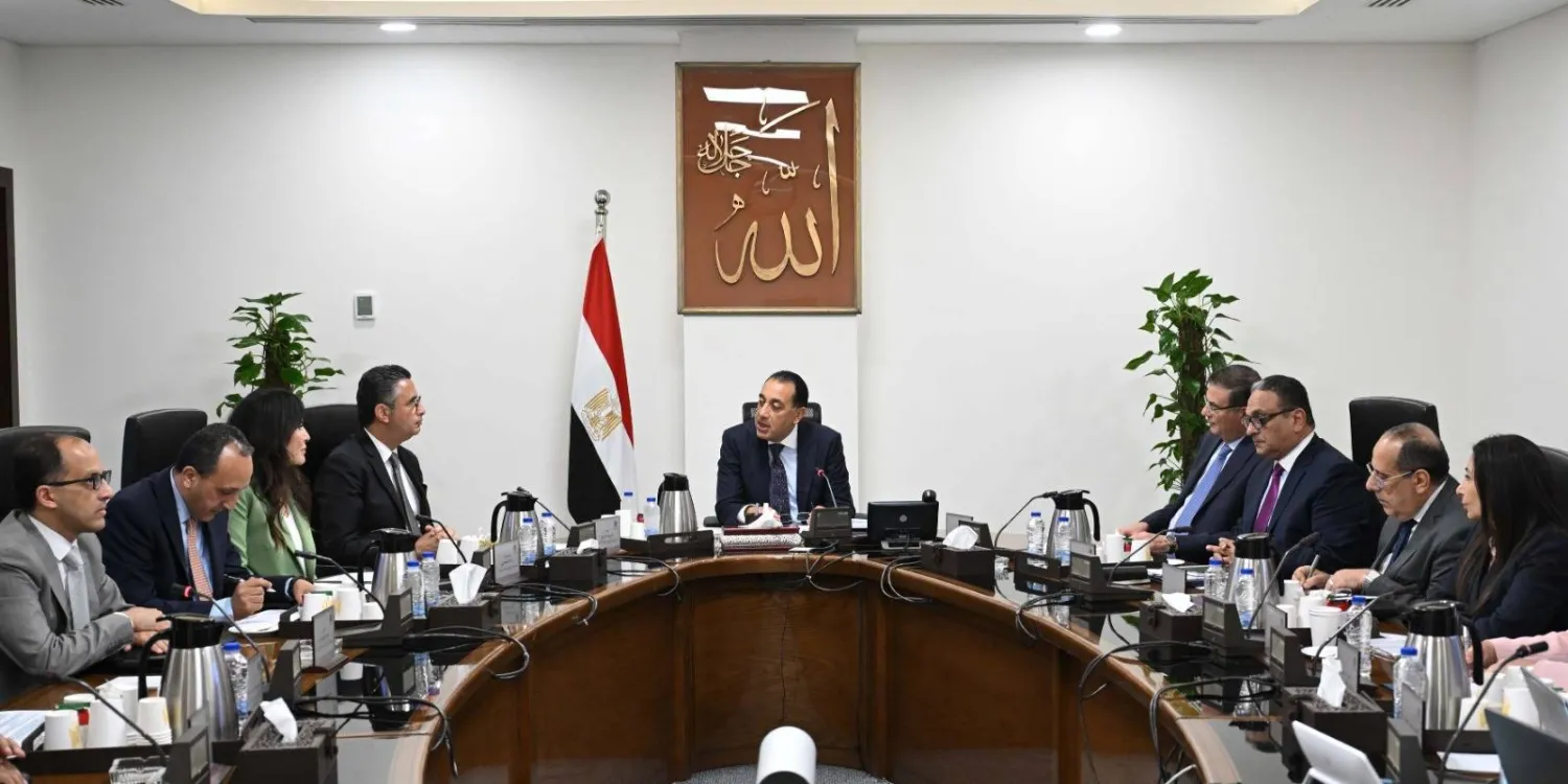 اجتماع حكومي يناقش الاهتمام بصناعة السكر بوصفها إحدى الصناعات الاستراتيجية في مصر (مجلس الوزراء)