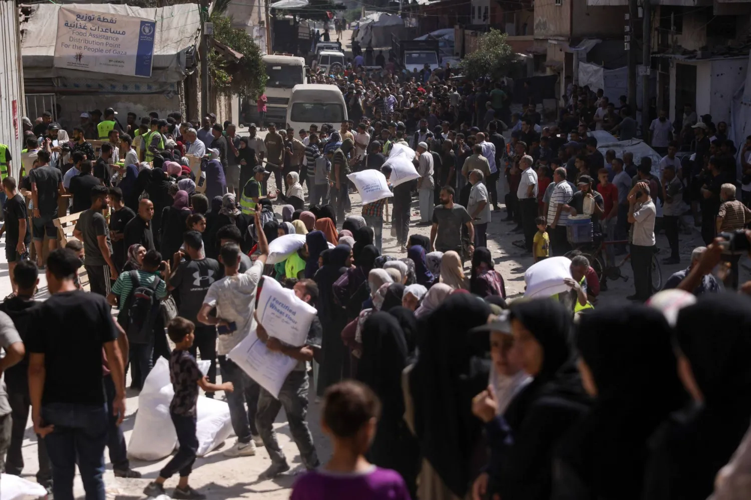 غزة تستقبل أول إمداد طبي منذ 3 أشهر