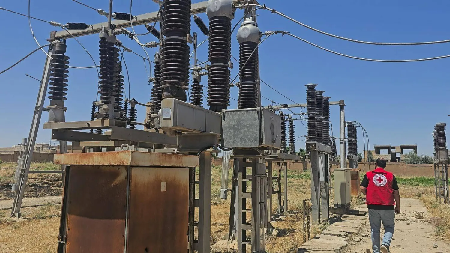 خلال زيارة تقييمية نفذتها فرق «الصليب الأحمر الدولي» و«اليونيسف» لمحطة «علوك» (الشرق الأوسط)