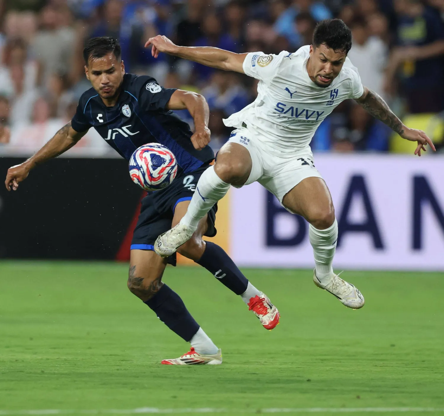 الهلال يحمل لواء الأندية الآسيوية في ثمن النهائي (إ.ب.أ)