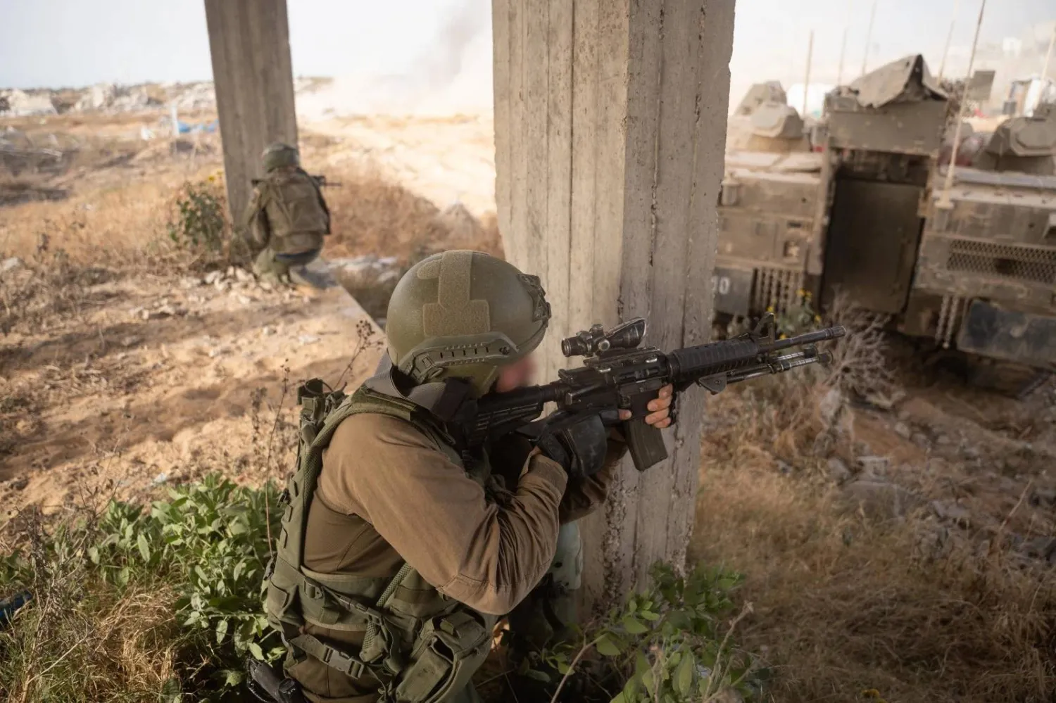 جنود إسرائيليون خلال العمليات العسكرية في قطاع غزة (الجيش الإسرائيلي)