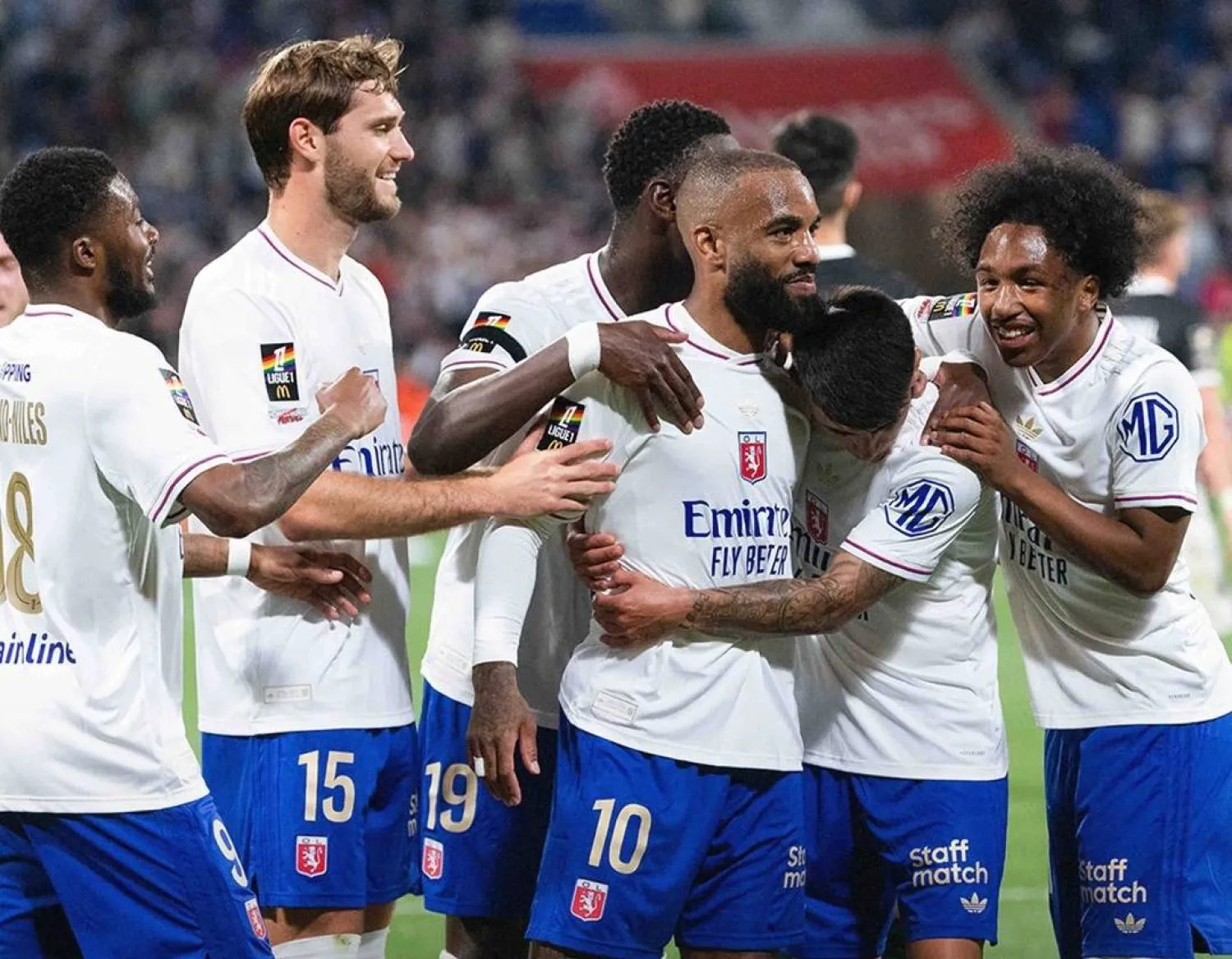 ليون يعلق آماله على قرار الاستئناف ضد هبوطه (الشرق الأوسط)