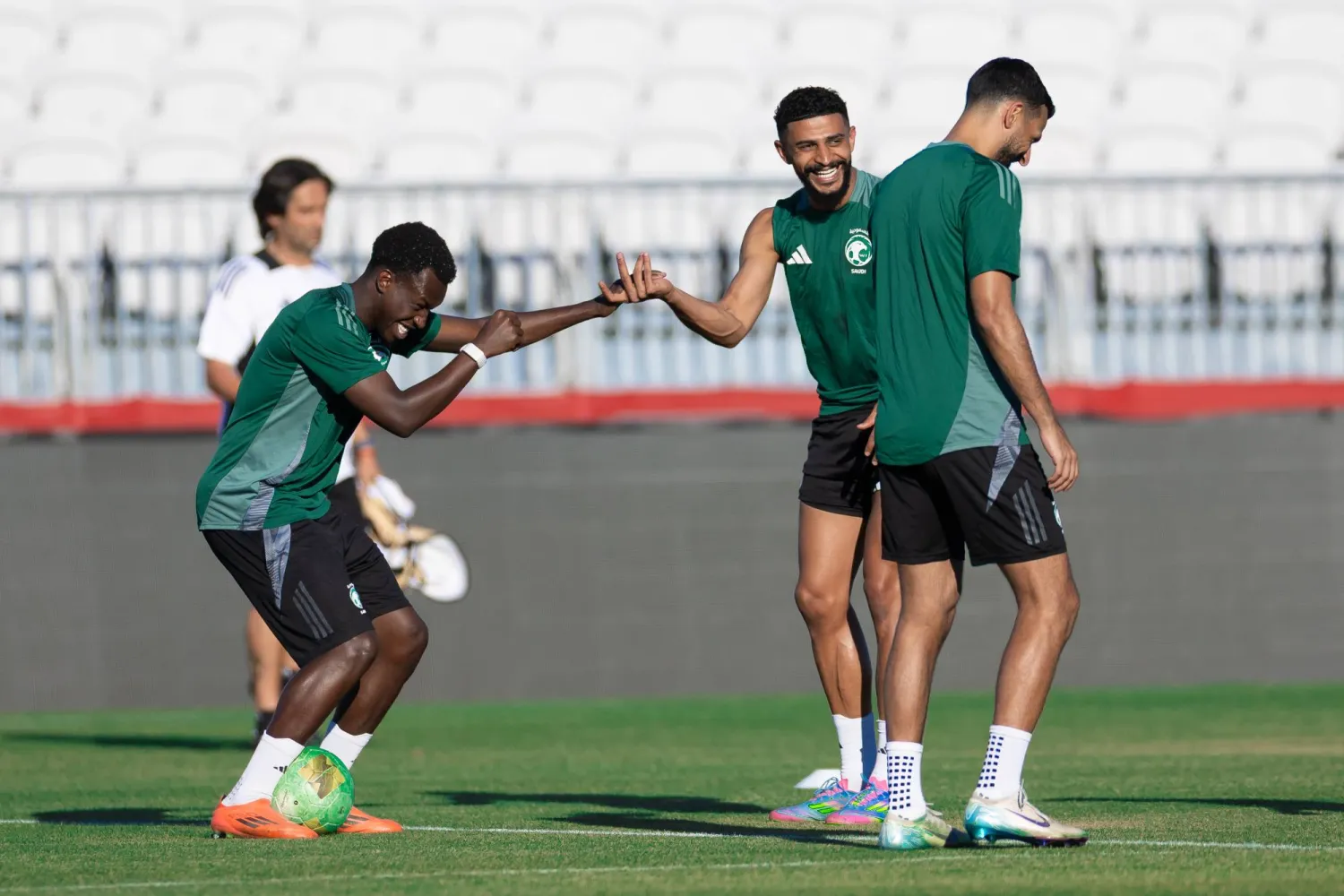 يتطلع الأخضر لتحقيق مُنجز تاريخي بالتأهل أمام المكسيك (المنتخب السعودي) 