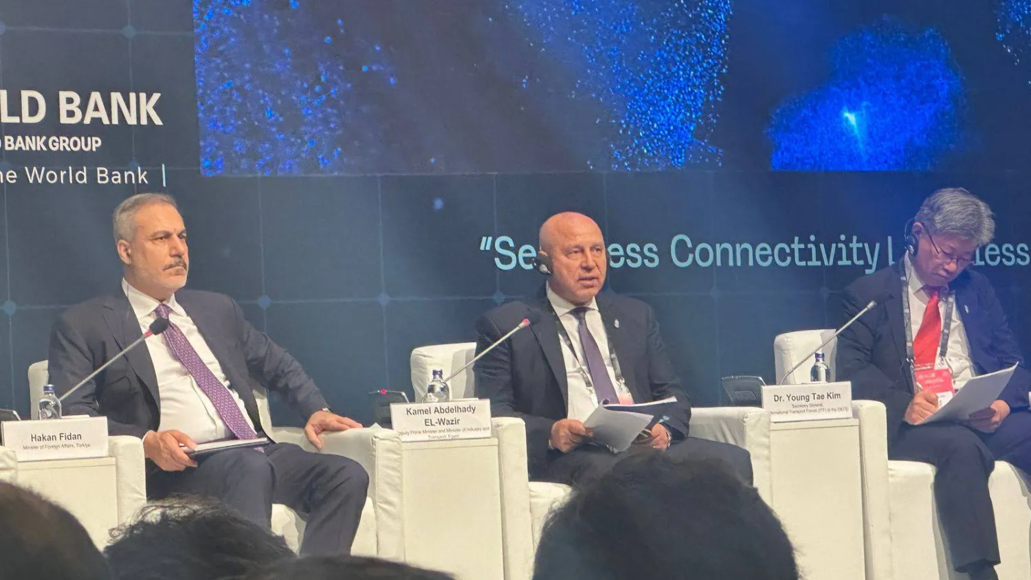 جانب من مشاركة كامل الوزير في «منتدى النقل العالمي» بإسطنبول (وزارة النقل المصرية)