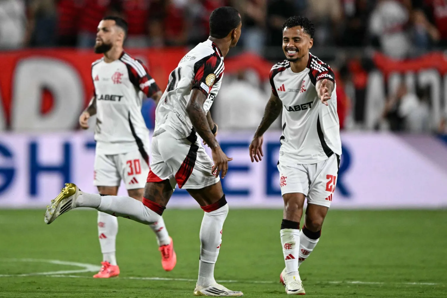 فلامنغو يمثل اختباراً بمستوى دوري الأبطال (أ.ف.ب)