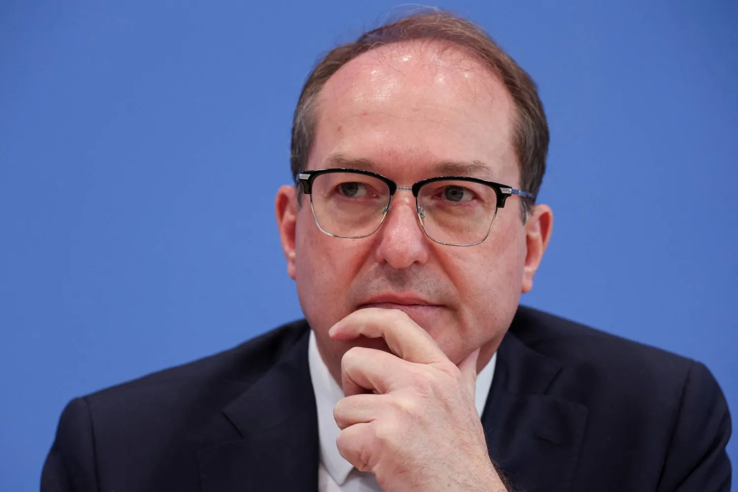 وزير الداخلية الألماني ألكسندر دوبرينت (رويترز)