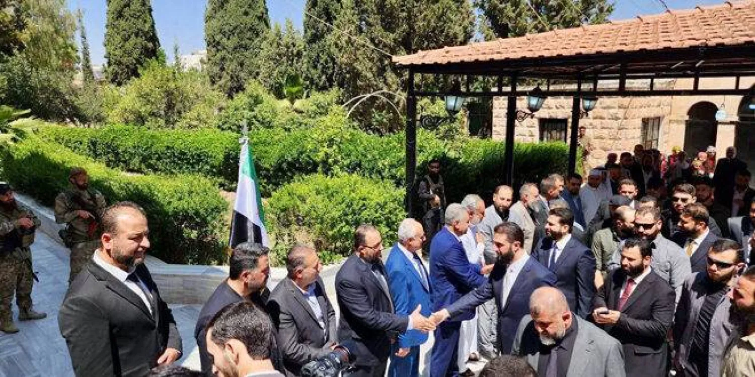 الرئيس السوري أحمد الشرع خلال زيارته درعا في عيد الأضحى (سانا)