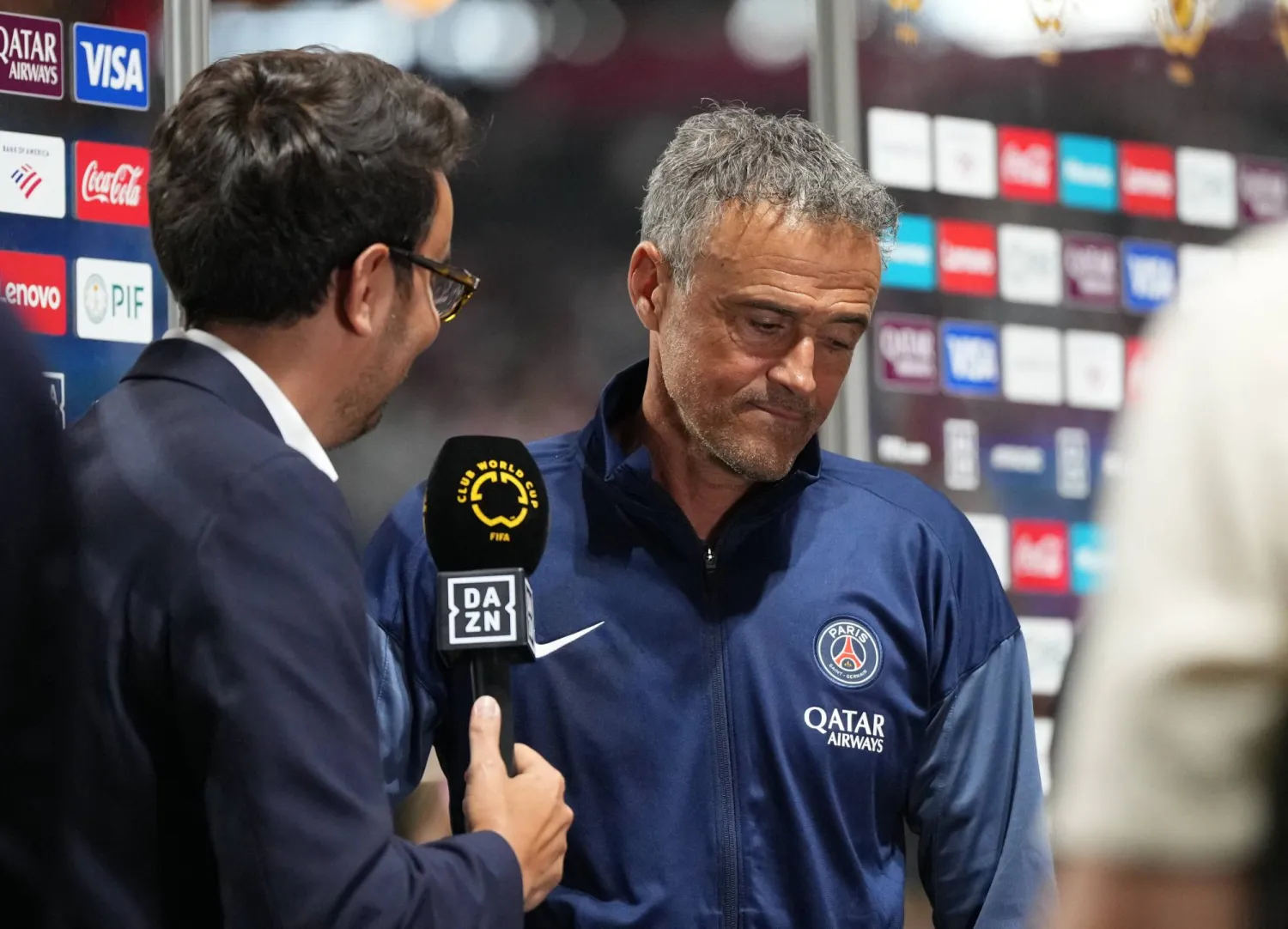 لويس إنريكي مدرب باريس سان جيرمان (رويترز)