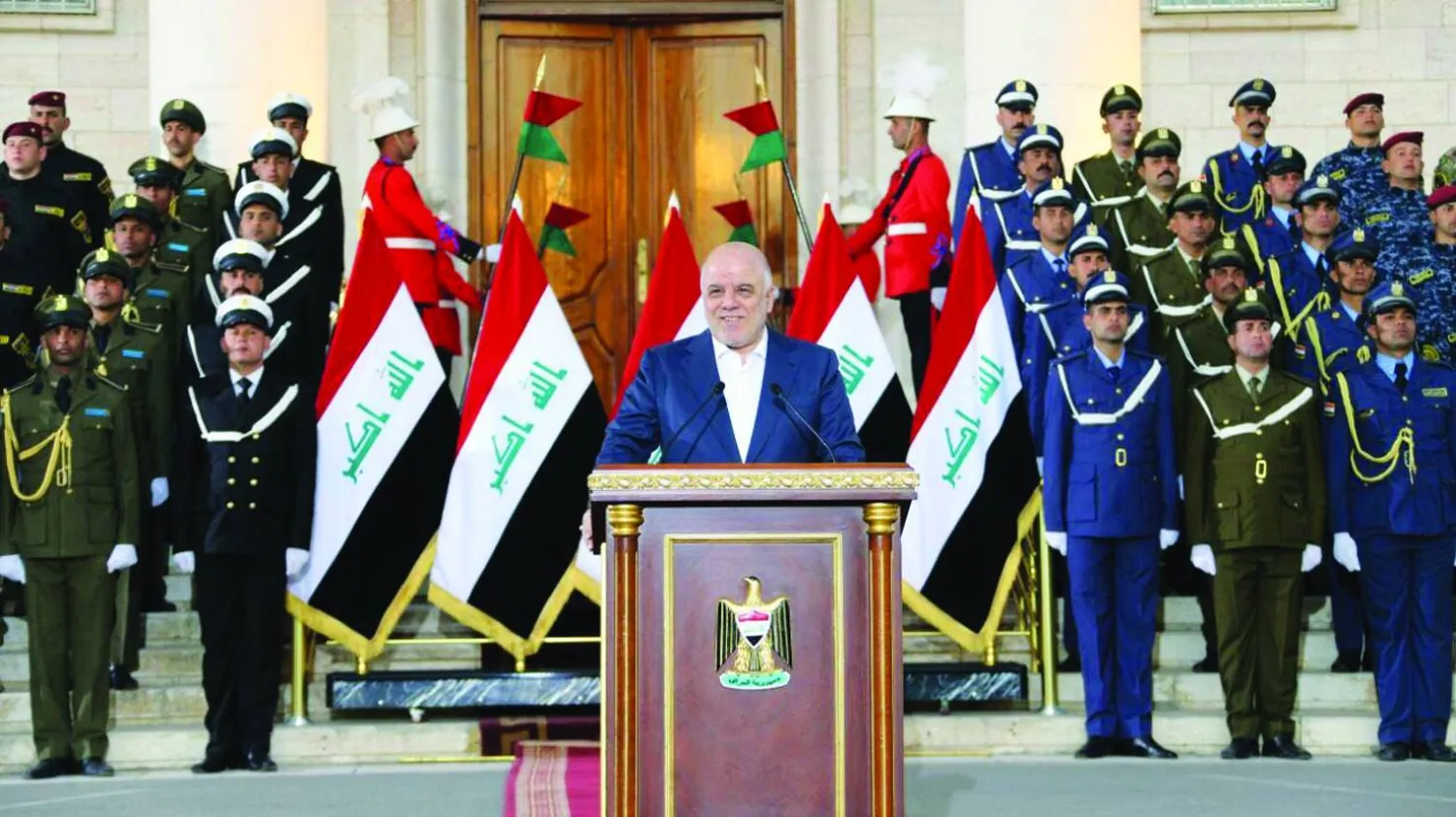 
رئيس الوزراء العراقي الأسبق حيدر العبادي خلال إعلانه النصر على «داعش» أواخر 2017 (أرشيفية - إعلام حكومي)