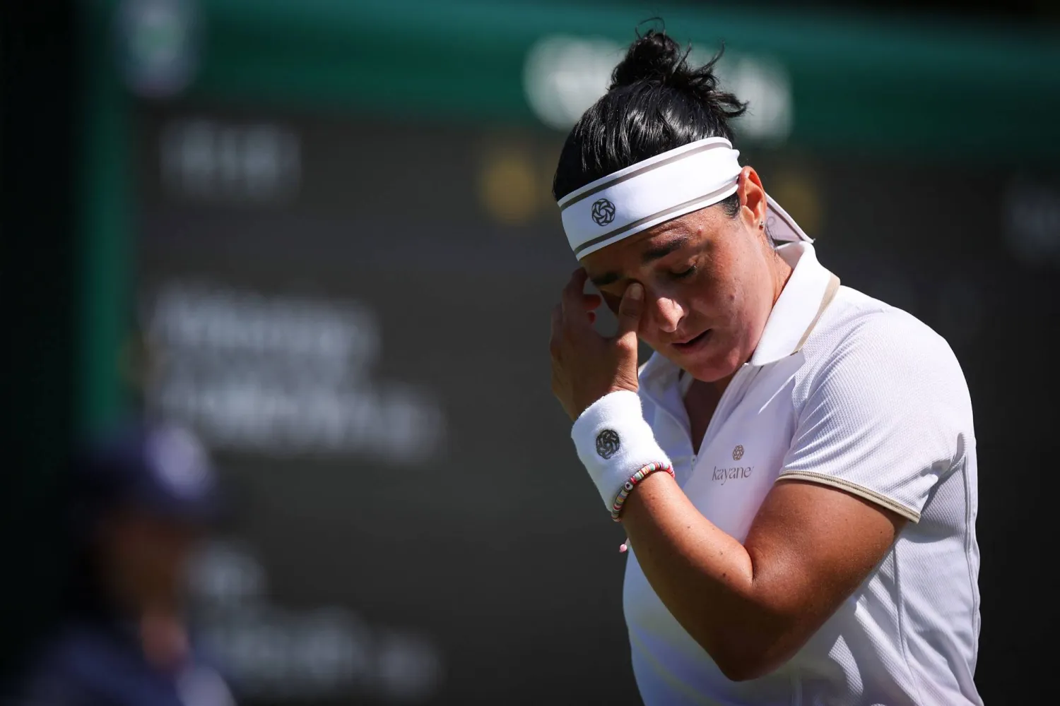 أنس جابر بكت بعد الخروج من ويمبلدون (أ.ف.ب)