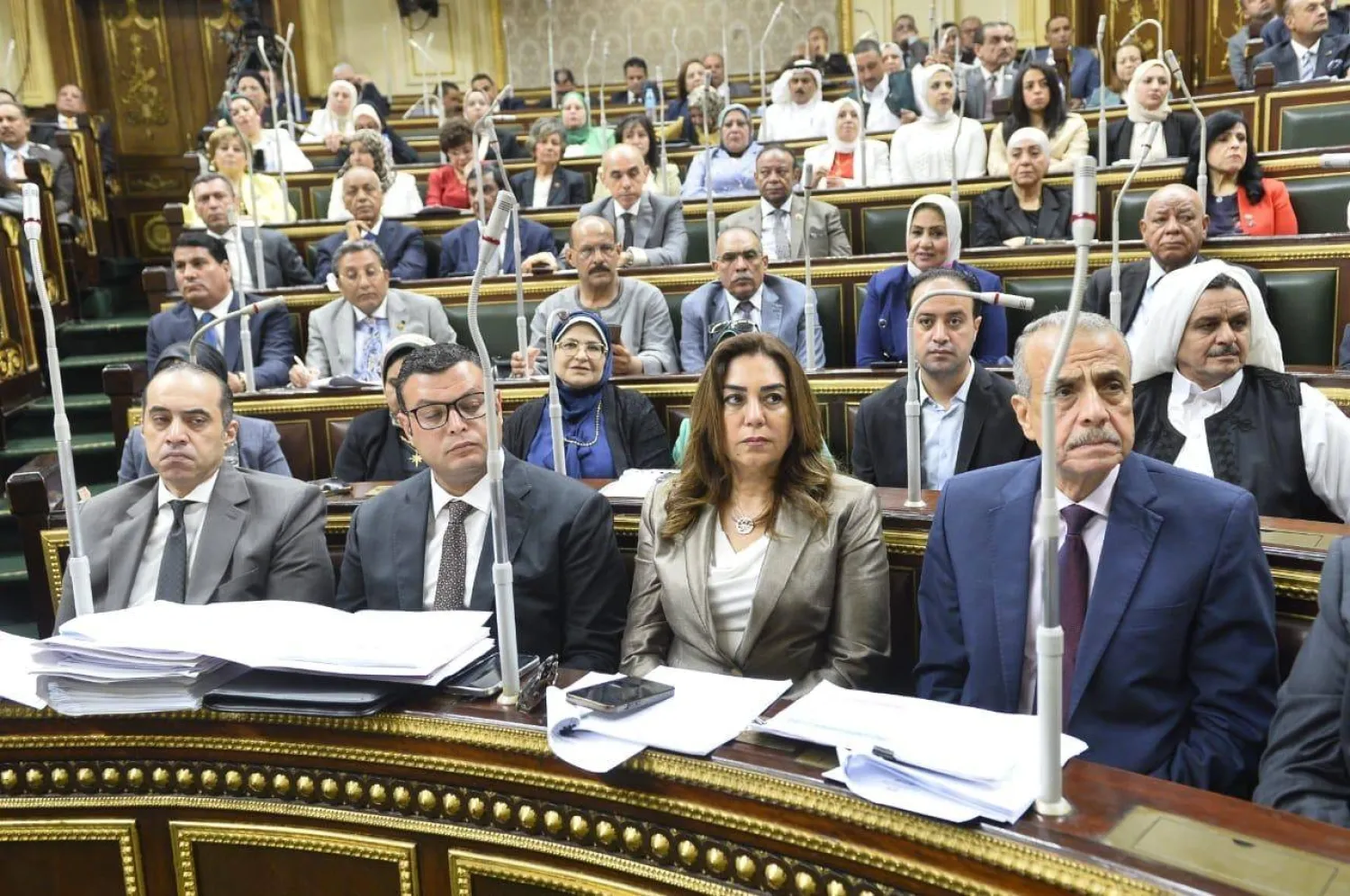 وزراء الحكومة خلال جلسة البرلمان (مجلس الوزراء)