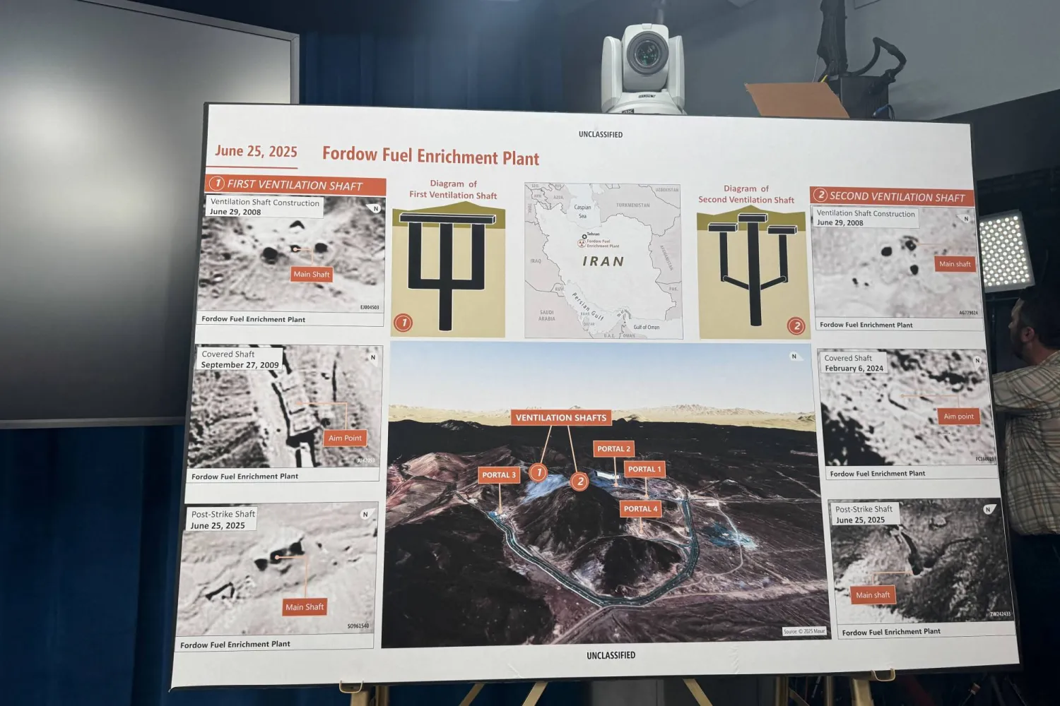 ملصق معروض لمنشأة فوردو لتخصيب الوقود في إيران خلال مؤتمر صحافي في البنتاغون 26 يونيو 2025 (رويترز)