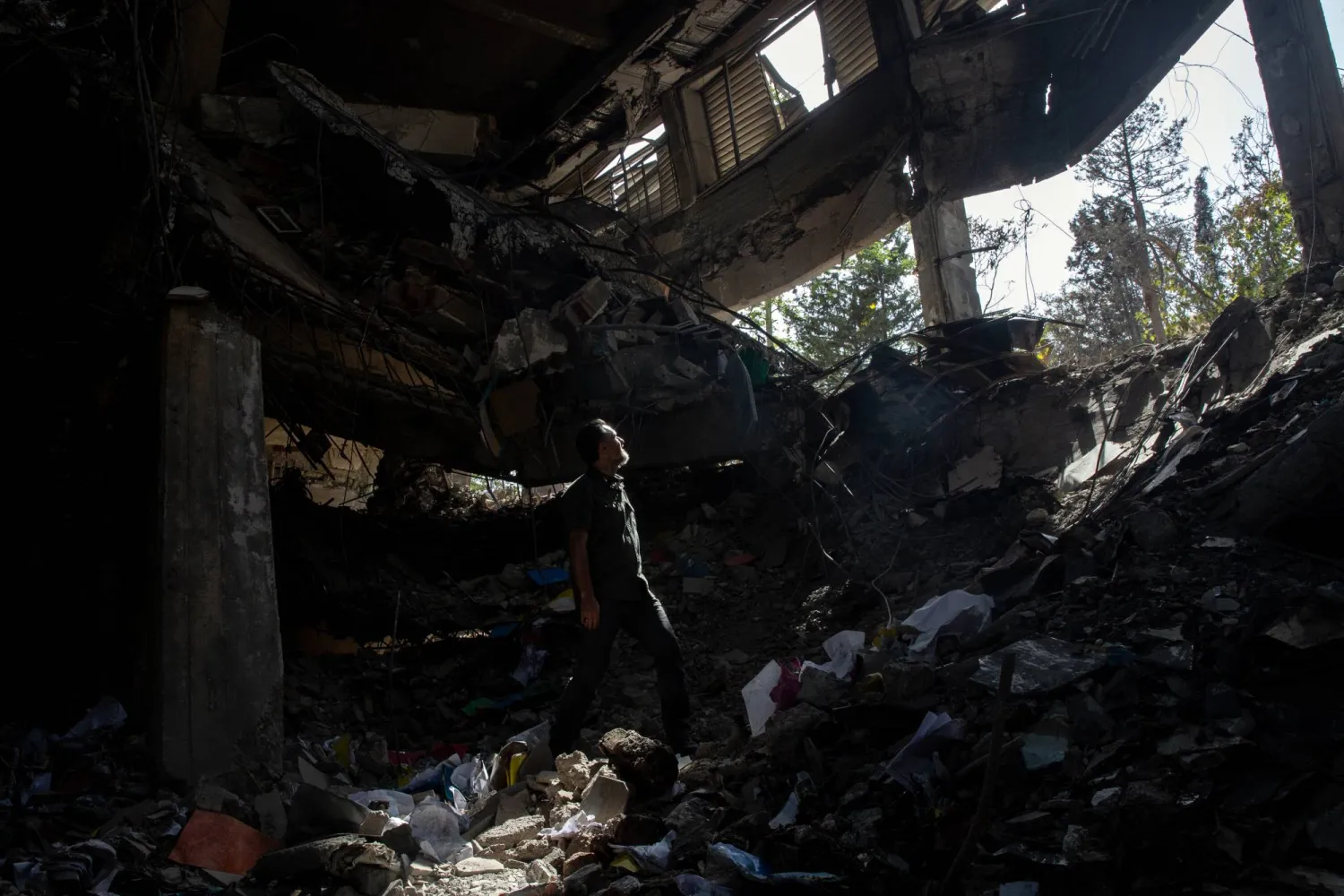 أنقاض مبنى تابع لسجن إيفين بالعاصمة الإيرانية طهران 29 يونيو 2025 (خدمة نيويورك تايمز)