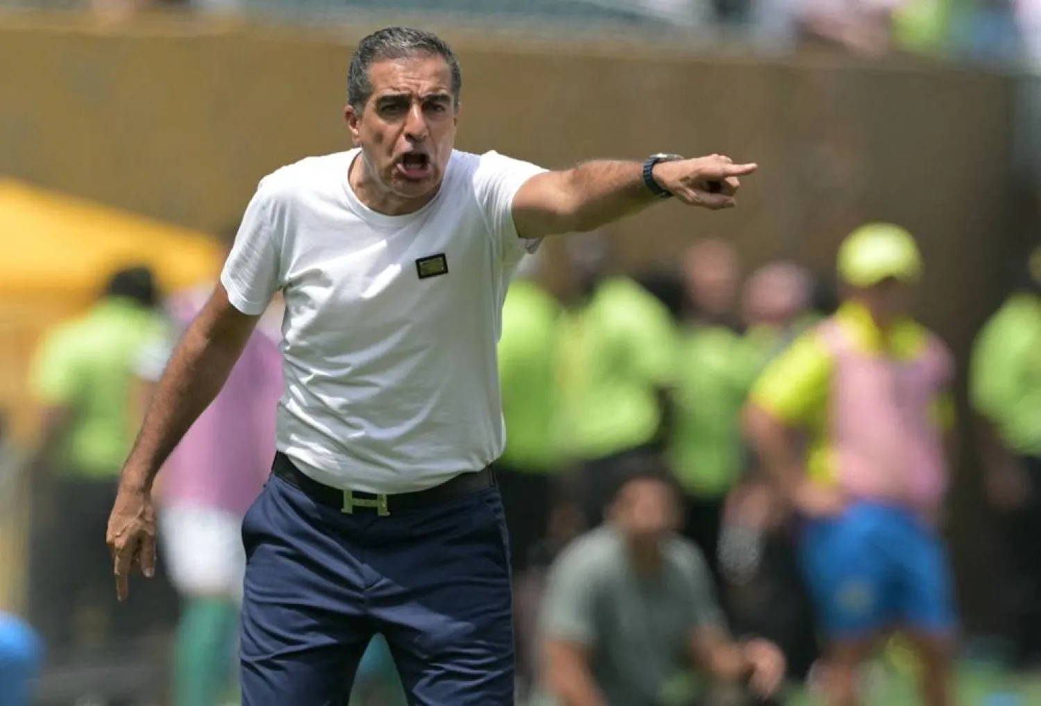 Botafogo's Portuguese head coach Renato Paiva reacts during the FIFA Club World Cup 2025 round of 16 all-Brazilian football match between Palmeiras and Botafogo at Lincoln Financial Field Stadium in Philadelphia on June 28, 2025. (AFP)