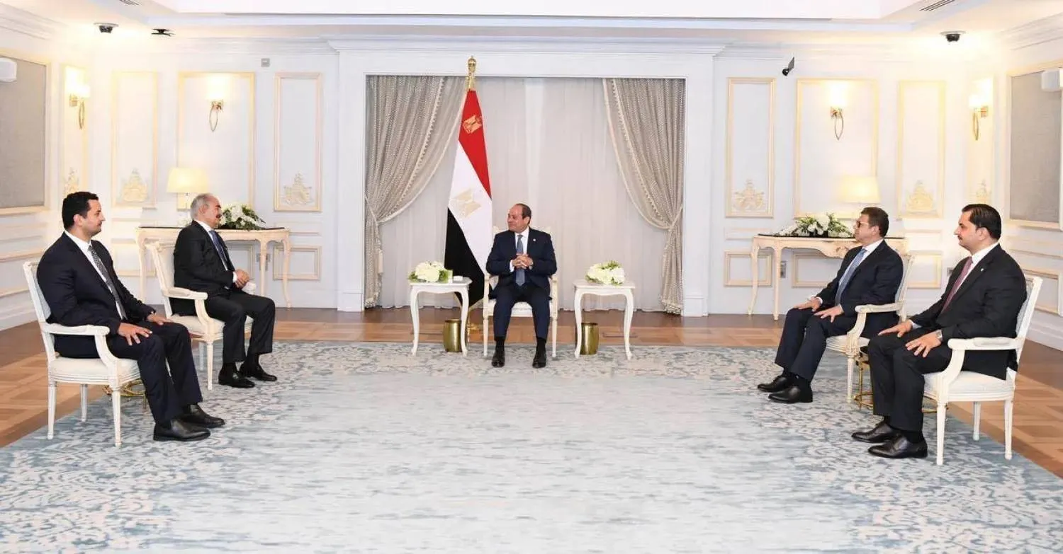 Sisi meets Haftar and his sons Saddam and Khalid in the presence of the head of the Egyptian General Intelligence. (Egyptian Presidency)