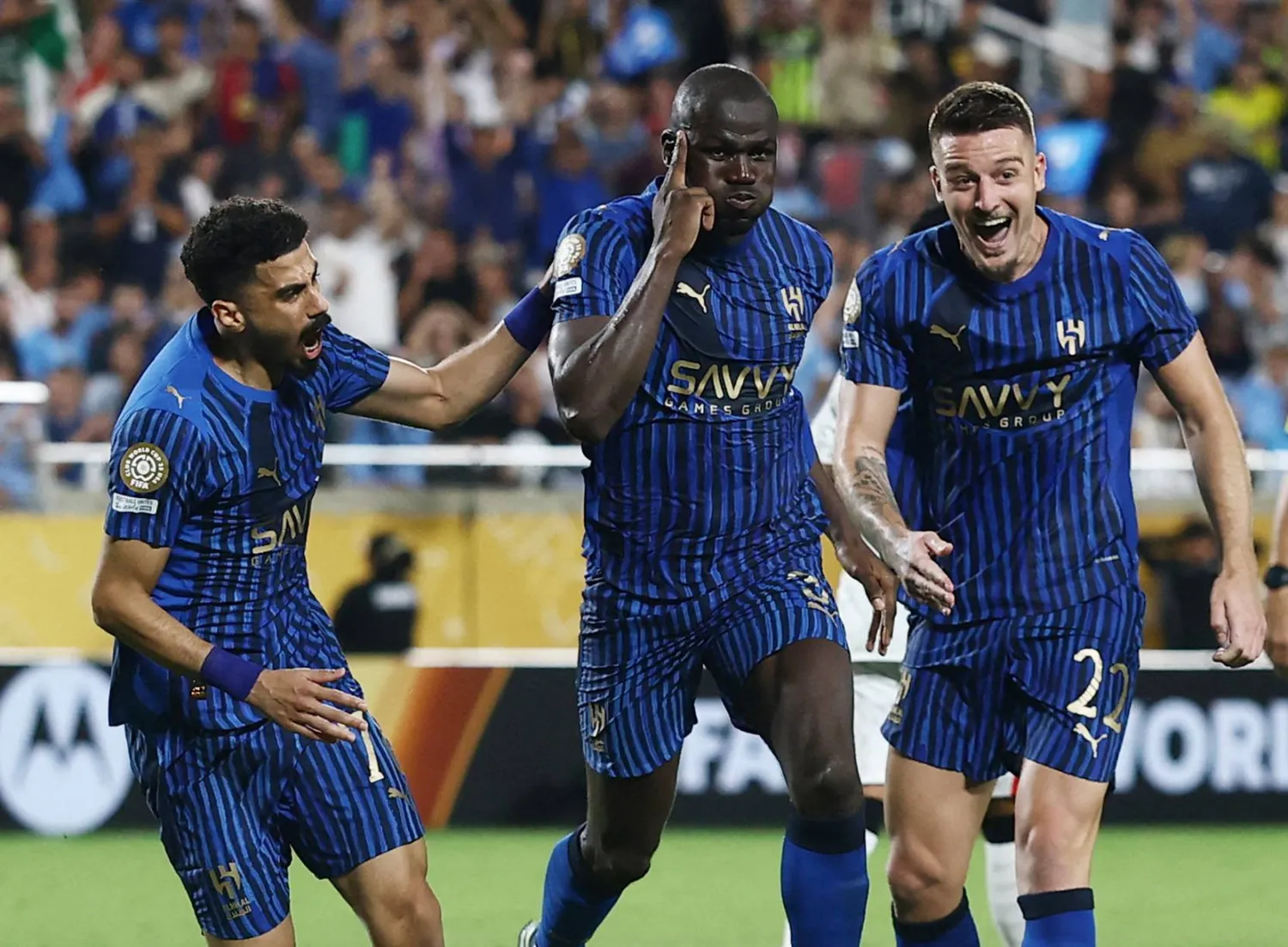 كيف فاجأ الهلال السعودي مانشستر سيتي؟ (رويترز)