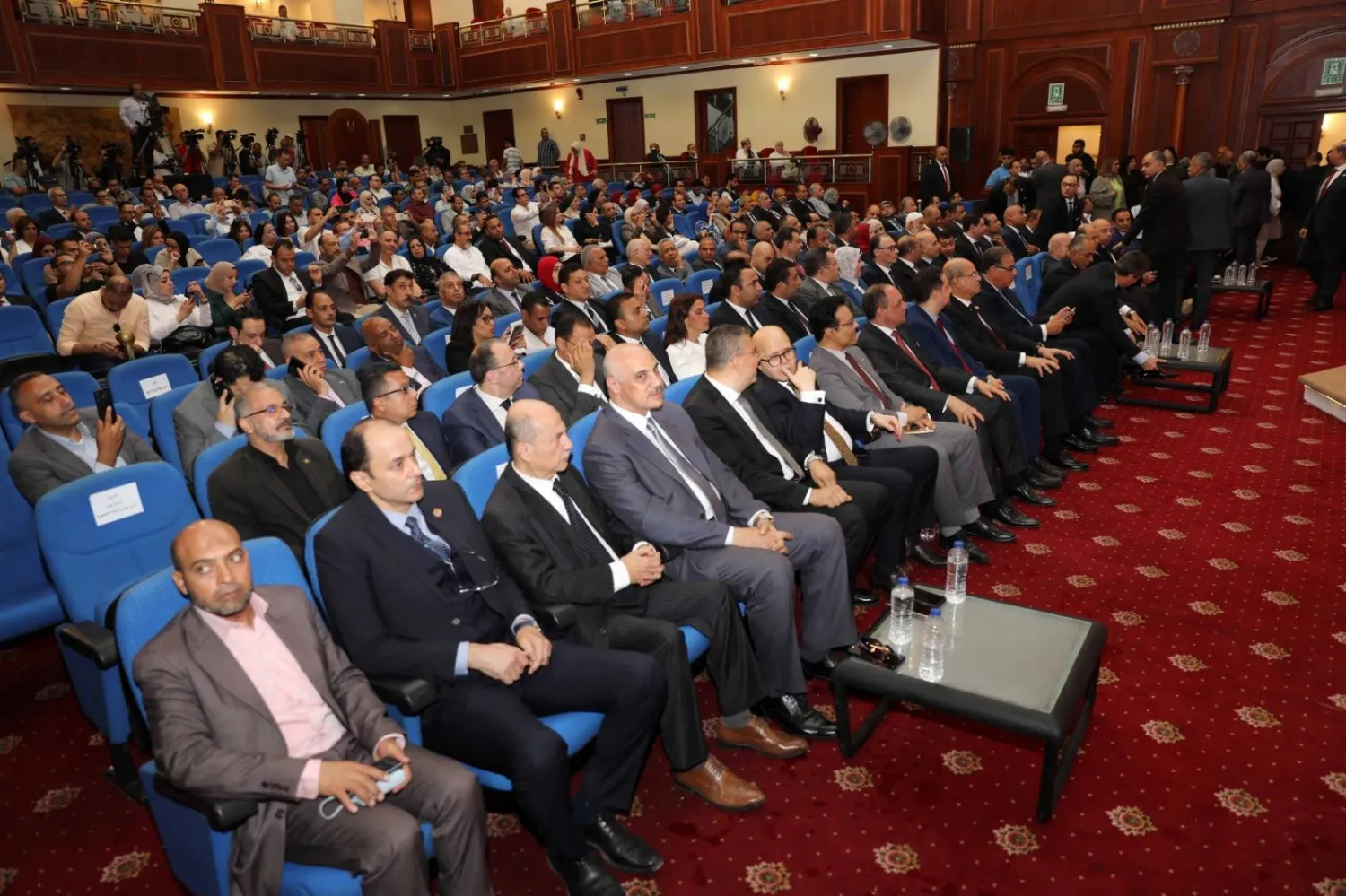 حضور المؤتمر الصحافي لـ«الهيئة الوطنية للانتخابات» بالقاهرة يوم الثلاثاء (وكالة أنباء الشرق الأوسط)