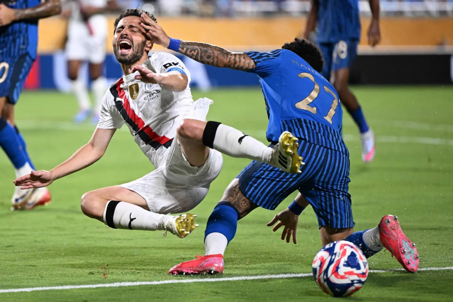 مباراة الهلال والسيتي كانت مثيرة وشرسة (أ.ف.ب)