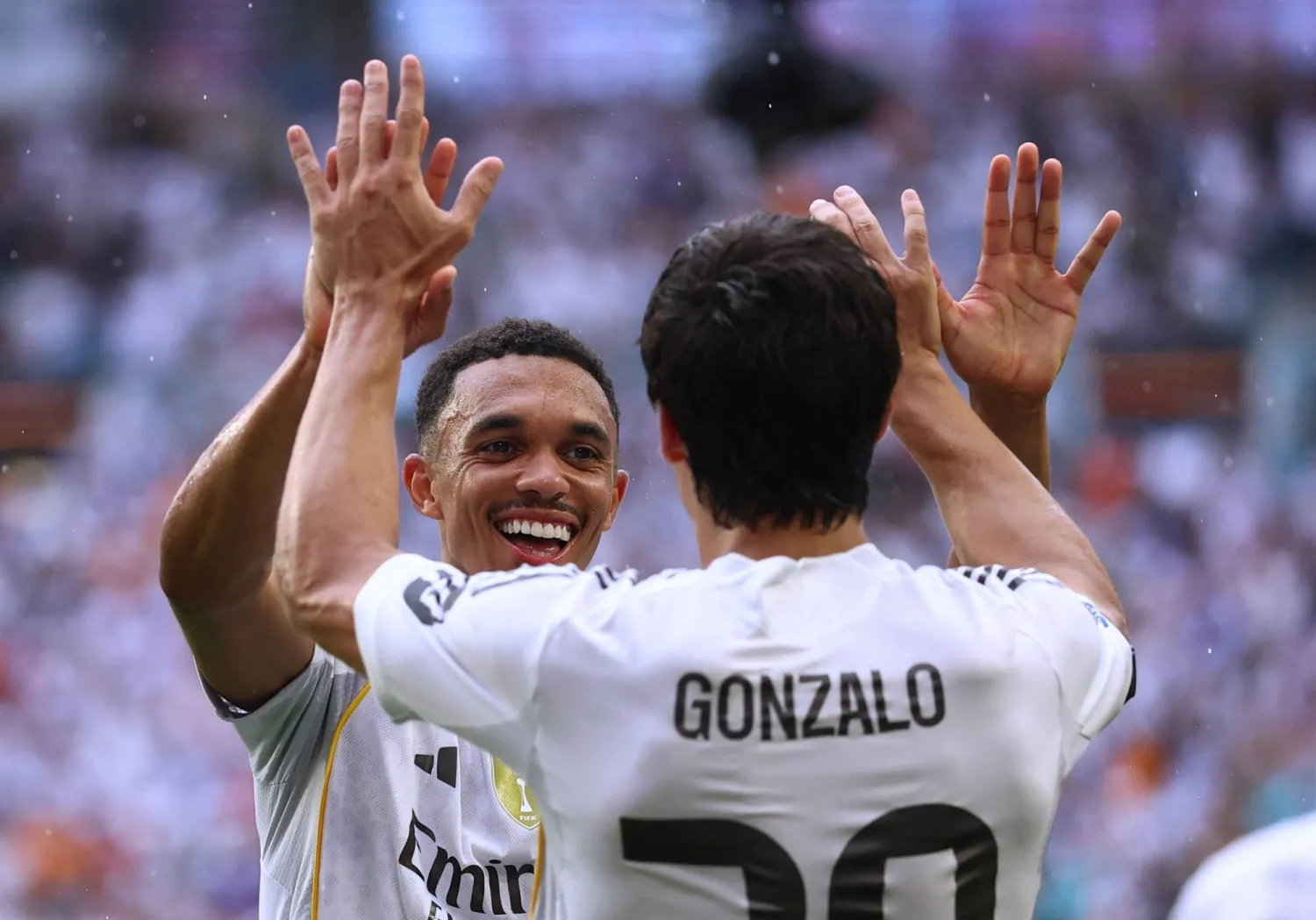  ألكسندر أرنولد شعر أنه وصل حقاً إلى ريال مدريد (رويترز)