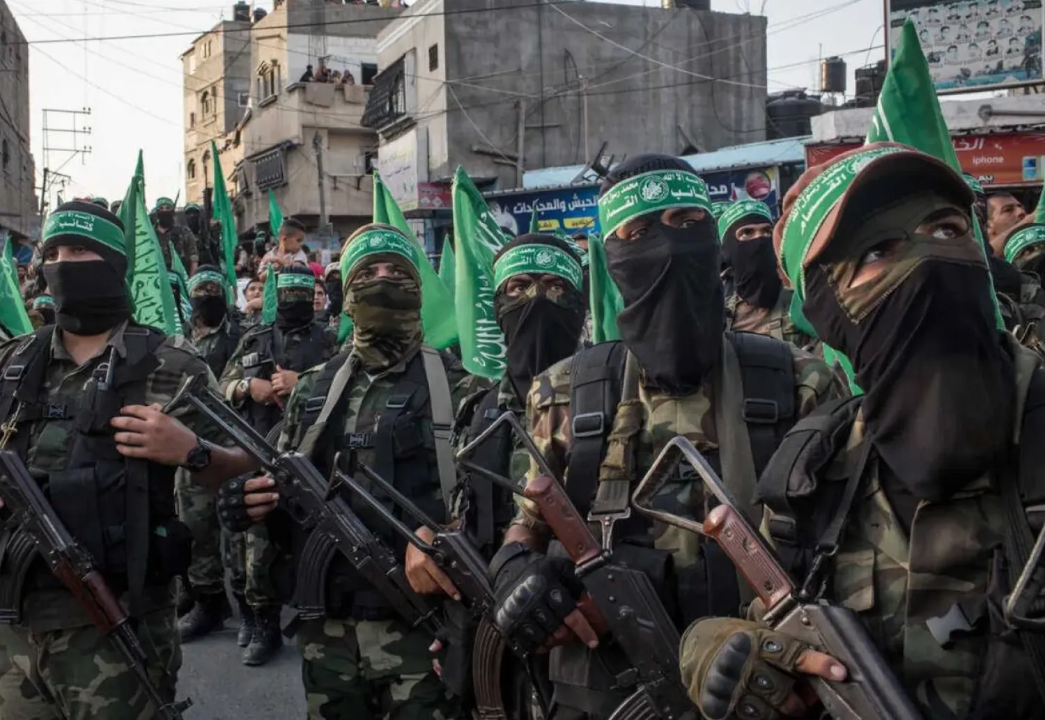 «حماس» تعطي زعيم عشيرة بدوية مسلّحة يعارض إدارة الحركة للقطاع مهلة لتسليم نفسه (غيتي)