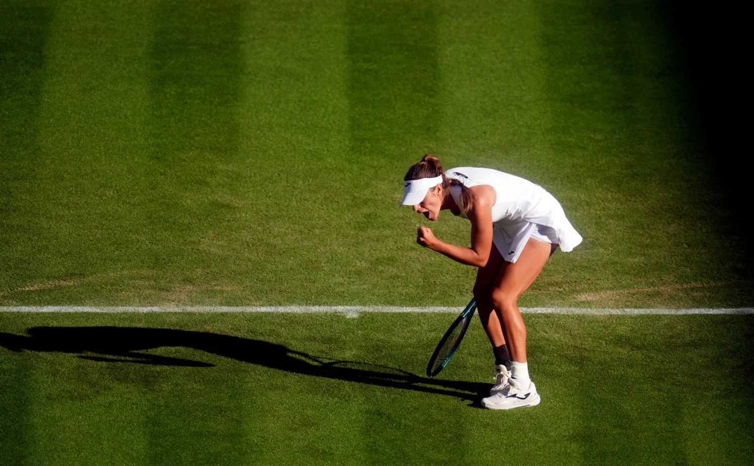 سولانا سييرا تعبر عن فرحتها بعد الفوز (د.ب.أ)