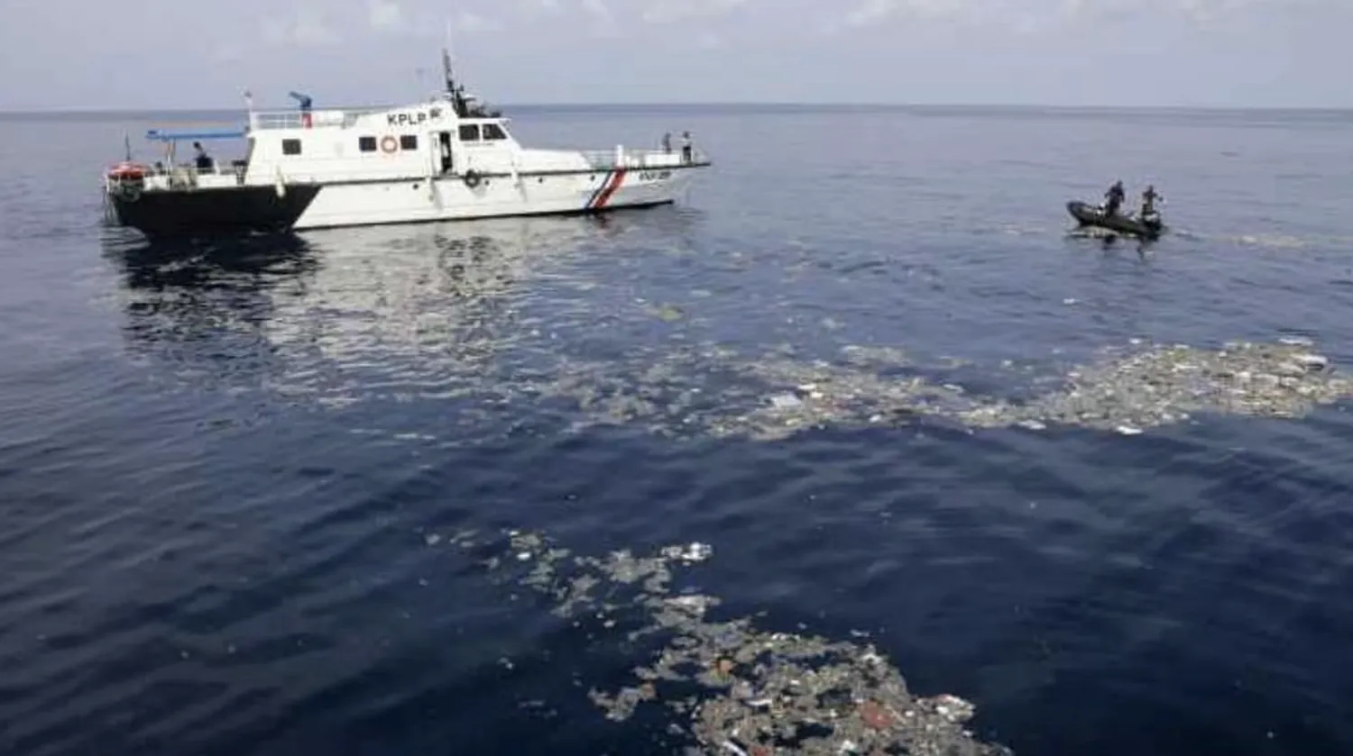 غرق عبّارة (أرشيفية)