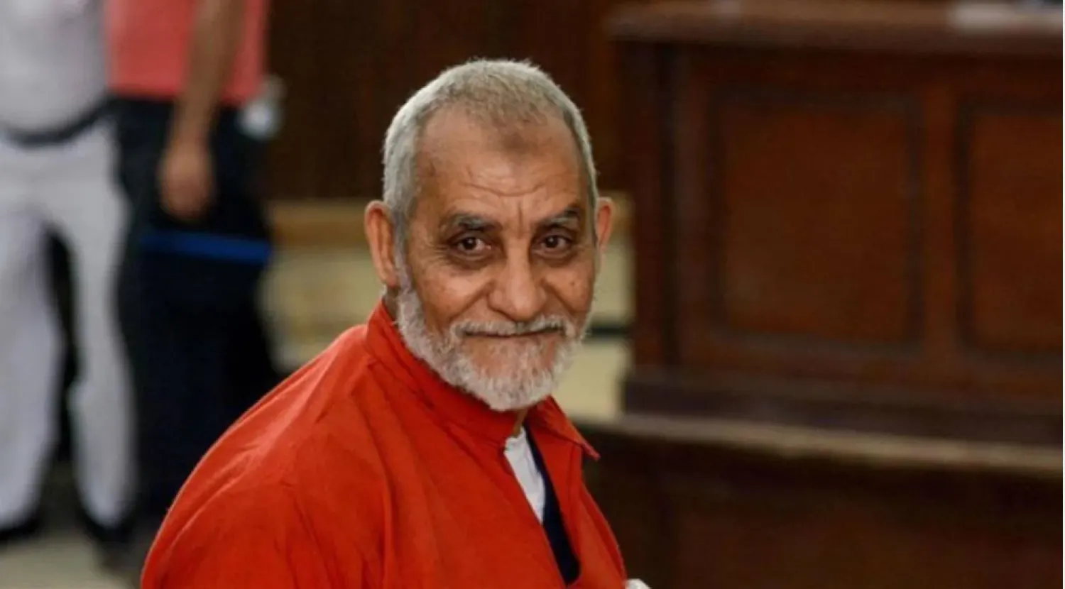 مرشد «الإخوان» محمد بديع خلال إحدى جلسات محاكمته في مصر (أرشيفية)